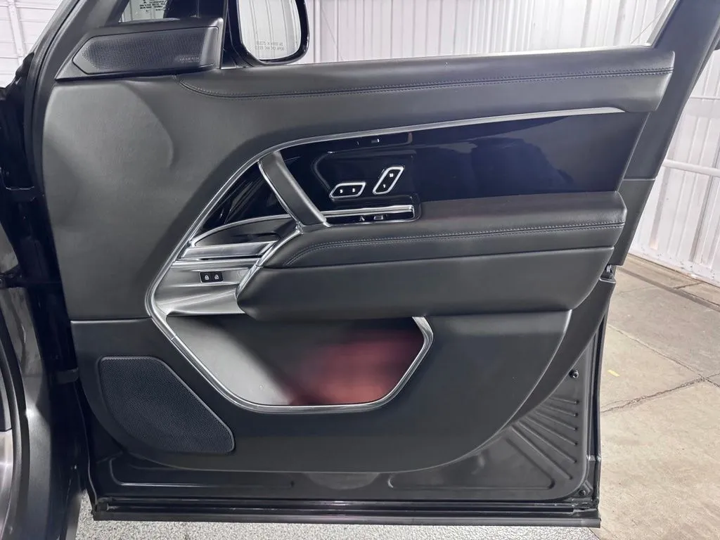2023 Land Rover Range Rover SE - Photo 48