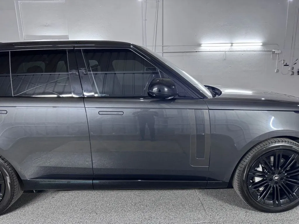 2023 Land Rover Range Rover SE - Photo 8