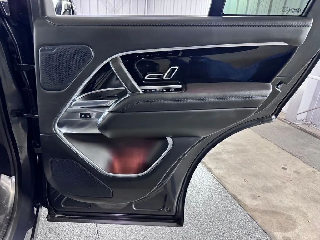 2023 Land Rover Range Rover SE - Photo 45