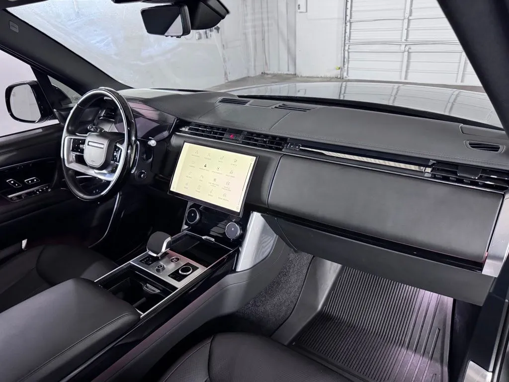 2023 Land Rover Range Rover SE - Photo 52