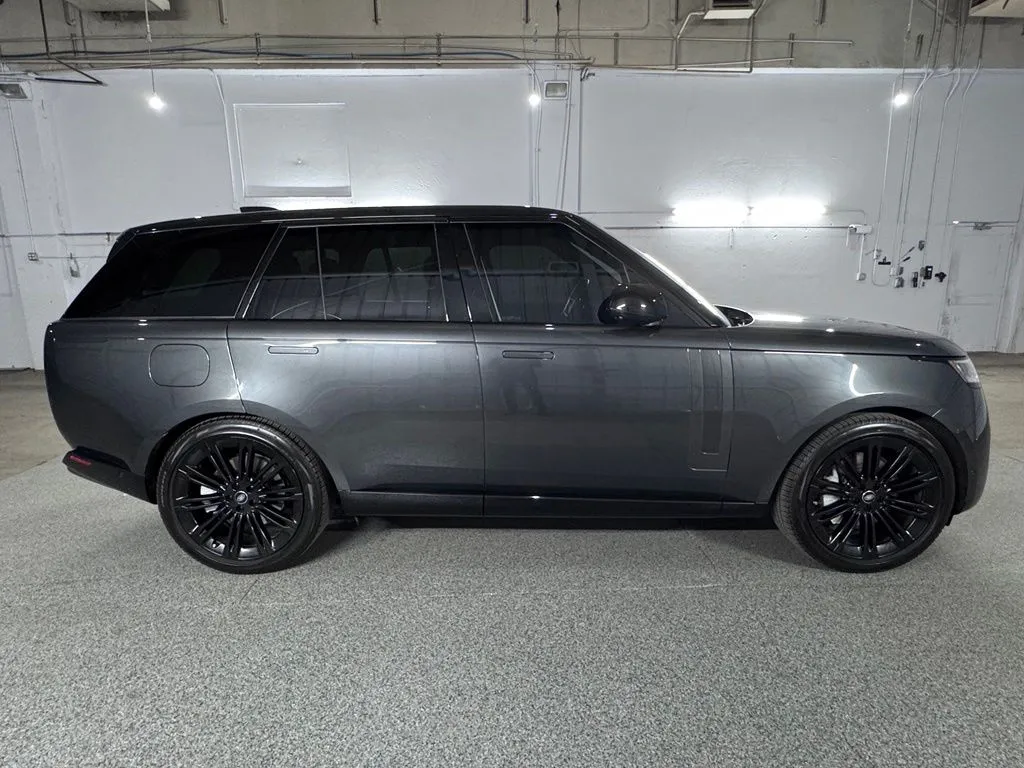 2023 Land Rover Range Rover SE - Photo 10