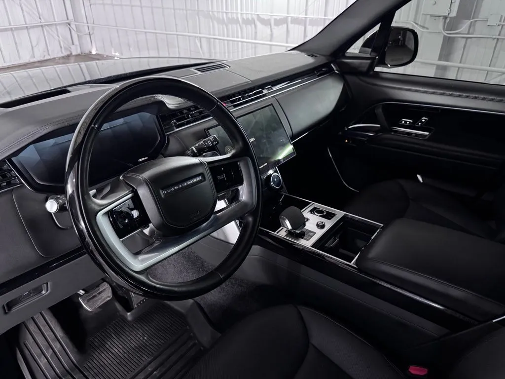 2023 Land Rover Range Rover SE - Photo 22