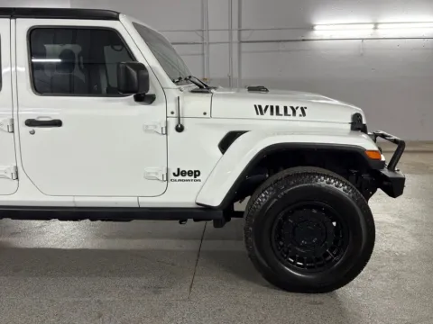 More photos of 2022 Jeep Gladiator Willys at Automotive Imports Sales & Service, CO