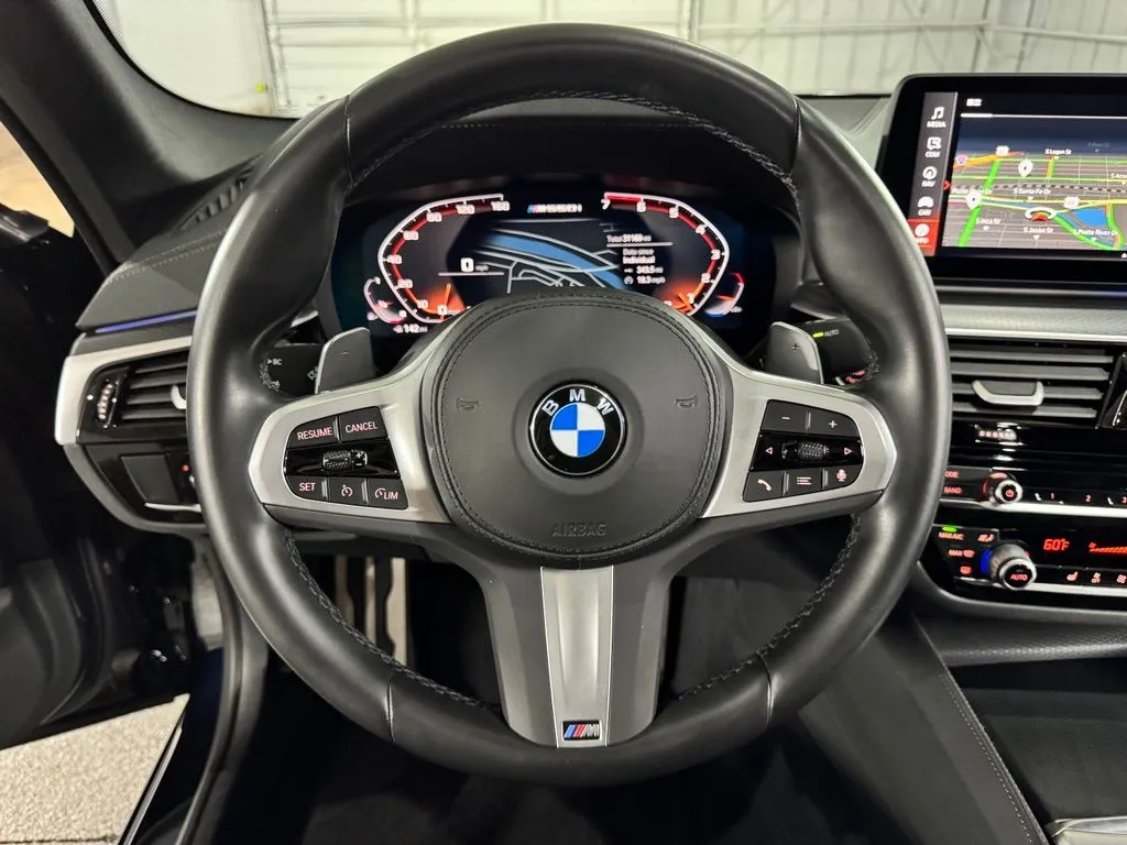 2023 BMW 5 Series M550i - Photo 26