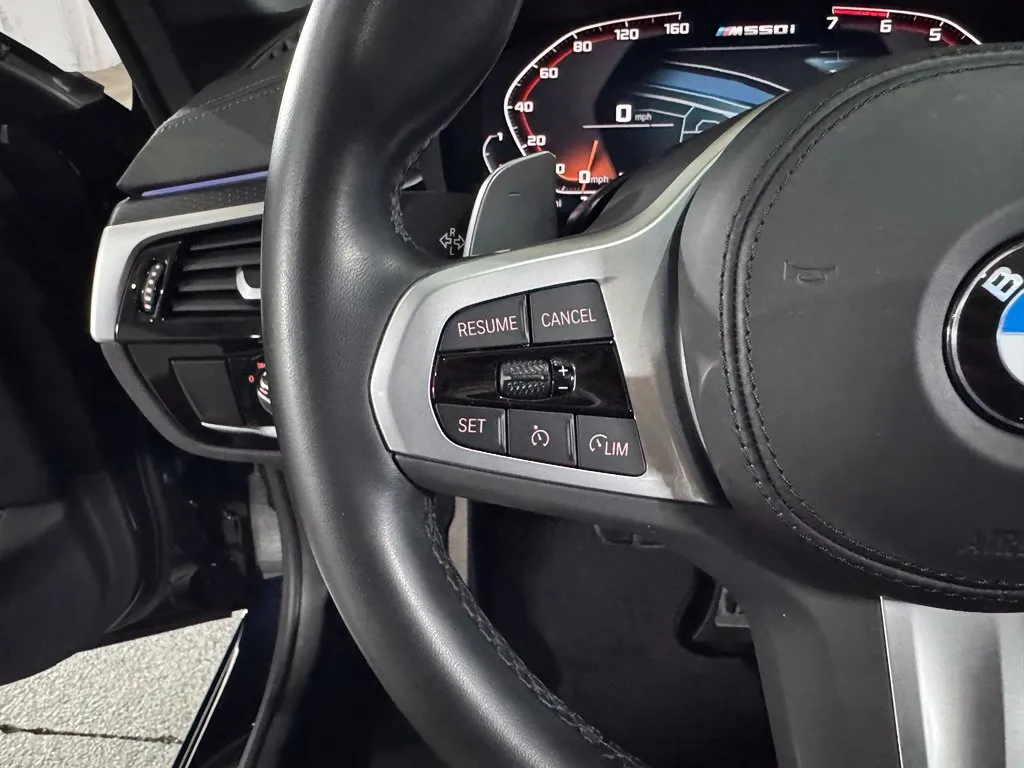 2023 BMW 5 Series M550i - Photo 25