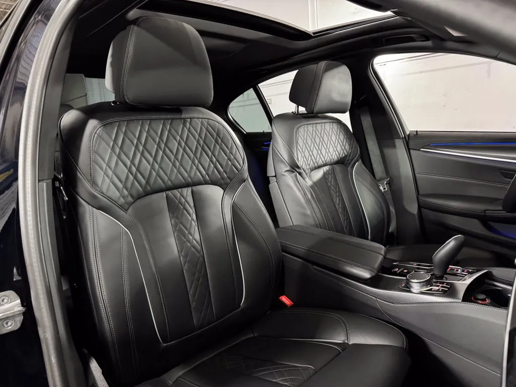 2023 BMW 5 Series M550i - Photo 52