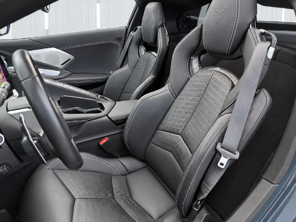 2021 Chevrolet Corvette 2LT - Photo 8