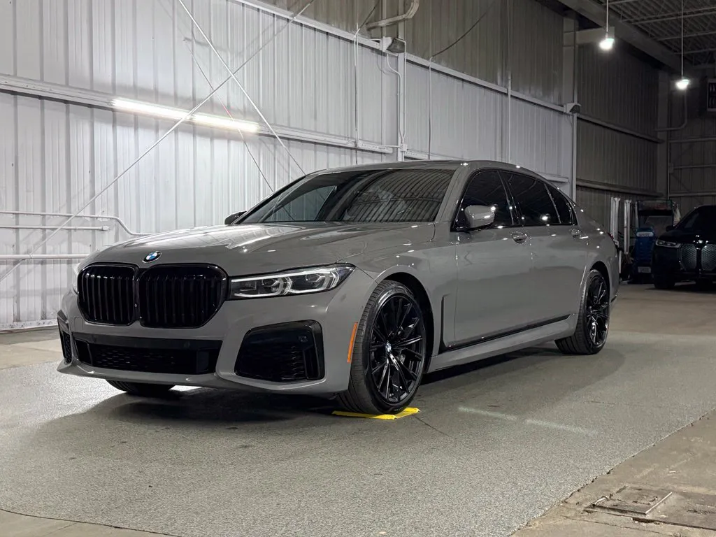 Gray 2022 BMW 7 Series 750i xDrive for sale in Denver, CO