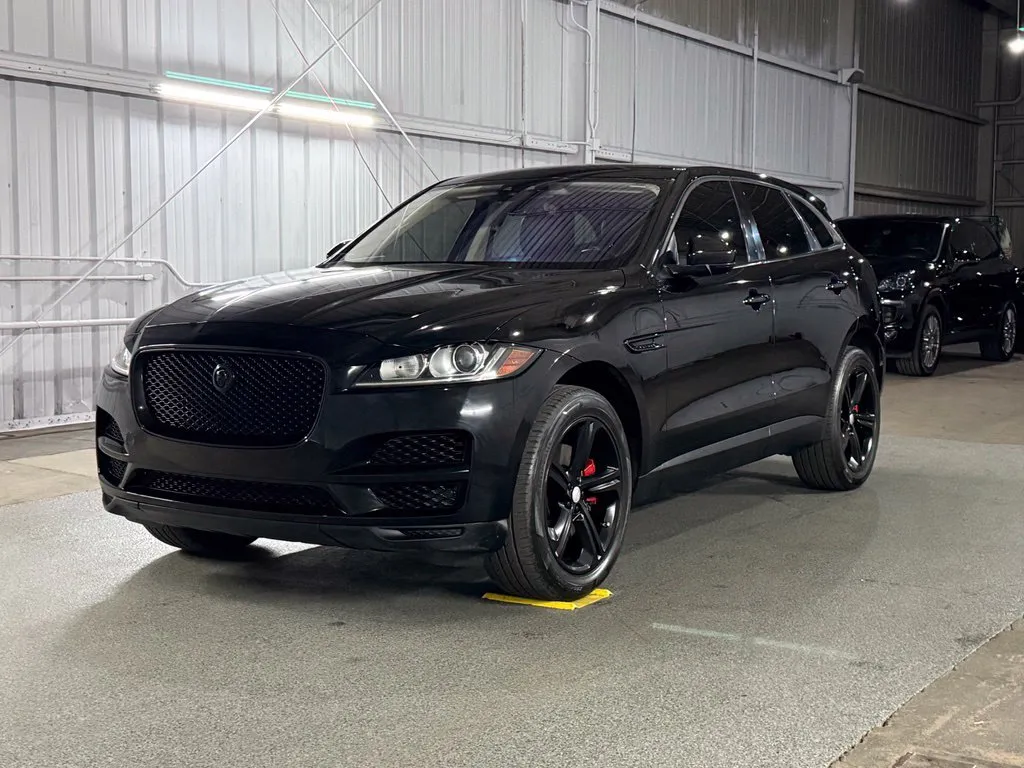 Black 2017 Jaguar F-PACE 35t Premium for sale in Denver, CO