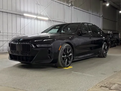 Black 2023 BMW i7 xDrive60 for sale in Denver, CO