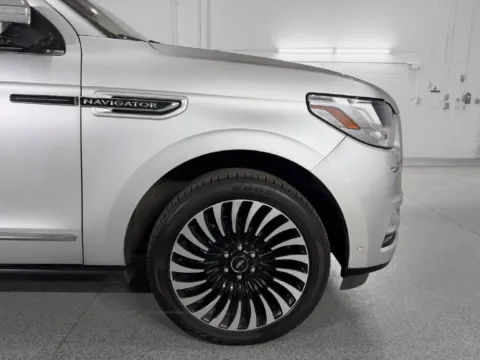 More photos of 2019 Lincoln Navigator Black Label at Automotive Imports Sales & Service, CO