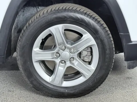 More photos of 2023 Jeep Compass Latitude at Automotive Imports Sales & Service, CO