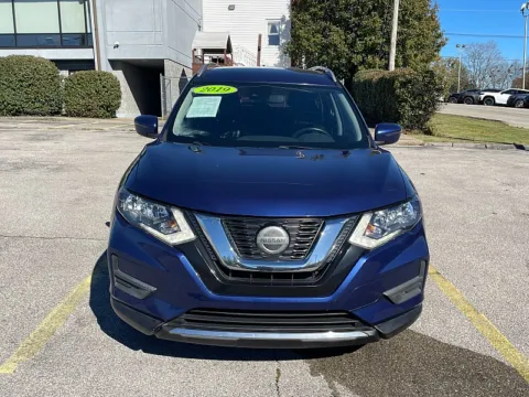 Photos of 2019 Nissan Rogue 4d SUV FWD SV for sale in Frankfort, KY at EZ Car Connection