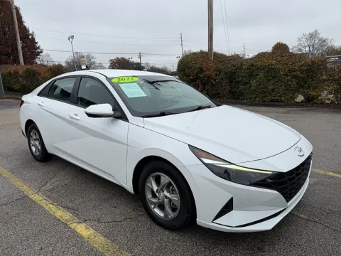 White 2022 Hyundai Elantra SE IVT for sale in Frankfort, KY