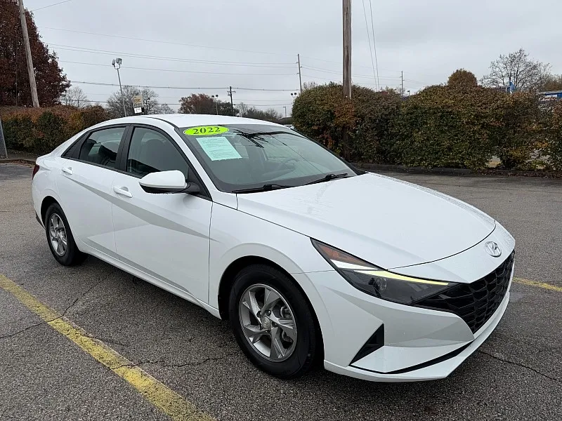 White 2022 Hyundai Elantra SE IVT for sale in Frankfort, KY