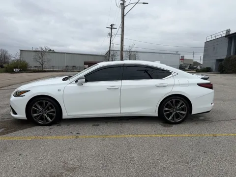 More photos of 2019 Lexus ES 350 FWD at EZ Car Connection, KY
