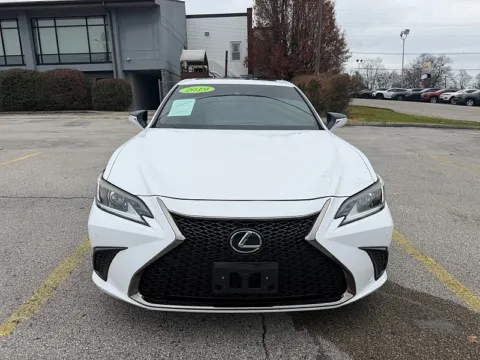 Photos of 2019 Lexus ES 350 FWD for sale in Frankfort, KY at EZ Car Connection