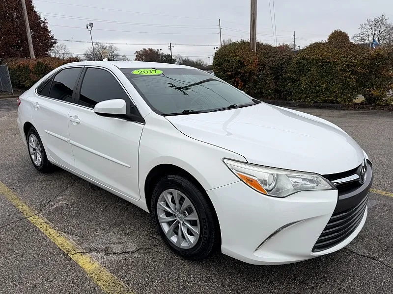 White 2017 Toyota Camry 4d Sedan LE for sale in Frankfort, KY