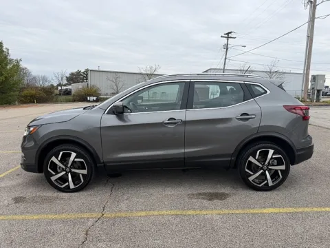 More photos of 2020 Nissan Rogue Sport 4d SUV FWD SL at EZ Car Connection, KY