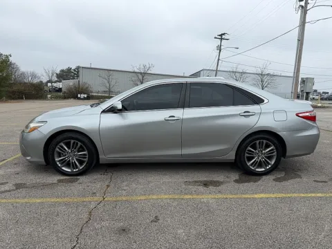 More photos of 2017 Toyota Camry 4d Sedan SE at EZ Car Connection, KY