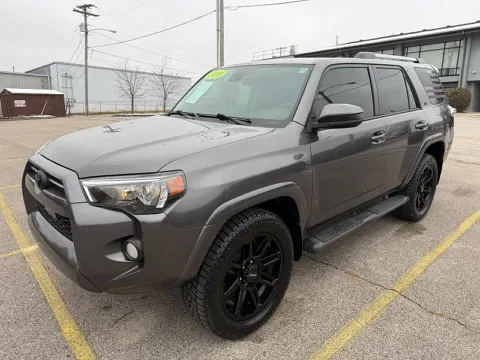 Another view of 2020 Toyota 4Runner 4d SUV 4WD SR5 for sale in Frankfort, KY at EZ Car Connection