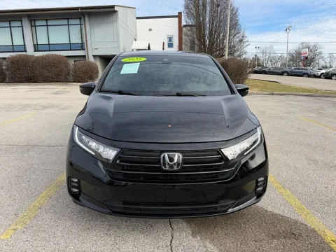 Photos of 2023 Honda Odyssey Sport Auto for sale in Frankfort, KY at EZ Car Connection