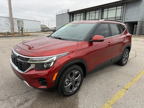 Another view of 2024 Kia Seltos S IVT FWD for sale in Frankfort, KY at EZ Car Connection