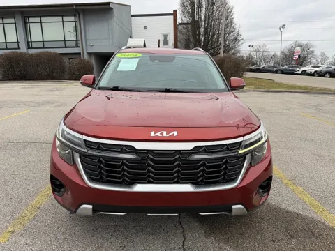 Photos of 2024 Kia Seltos S IVT FWD for sale in Frankfort, KY at EZ Car Connection