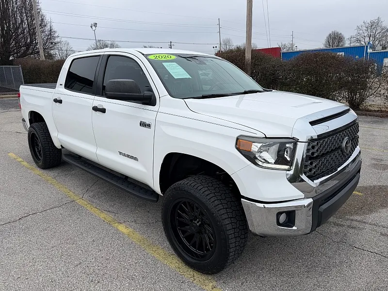 2020 Toyota Tundra SR5's photo
