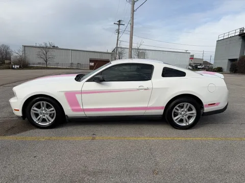 More photos of 2010 Ford Mustang 2d Coupe at EZ Car Connection, KY