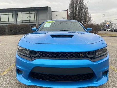 Photos of 2019 Dodge Charger 4d Sedan RWD Scat Pack for sale in Frankfort, KY at EZ Car Connection
