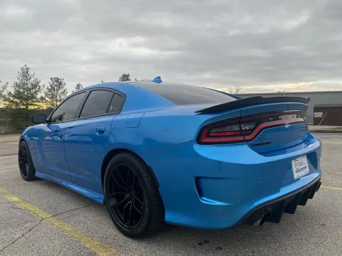 More photos of 2019 Dodge Charger 4d Sedan RWD Scat Pack at EZ Car Connection, KY