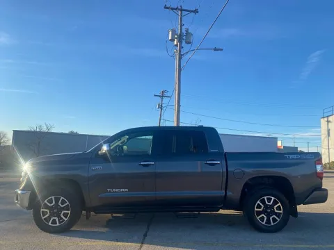 More photos of 2020 Toyota Tundra CrewMax Limited 5.7L at EZ Car Connection, KY