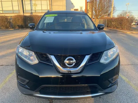 Photos of 2015 Nissan Rogue 4d SUV FWD S for sale in Frankfort, KY at EZ Car Connection