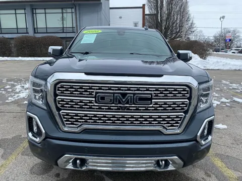 Photos of 2020 GMC Sierra 1500 Crew Cab Denali for sale in Frankfort, KY at EZ Car Connection