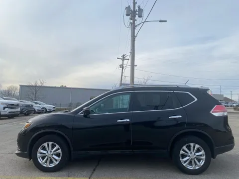 More photos of 2016 Nissan Rogue 4d SUV AWD SV at EZ Car Connection, KY