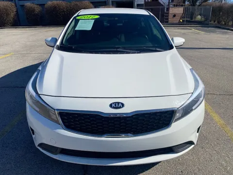 Photos of 2017 Kia Forte 4d Sedan LX Auto for sale in Frankfort, KY at EZ Car Connection
