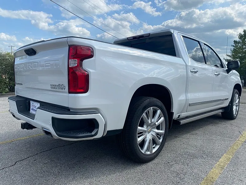 2022 Chevrolet Silverado 1500 High Country - Photo 9