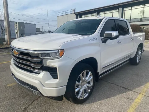 White 2022 Chevrolet Silverado 1500 Crew Cab 147" High Country for sale in Frankfort, KY