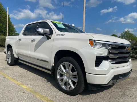 White 2022 Chevrolet Silverado 1500 Crew Cab 147" High Country for sale in Frankfort, KY