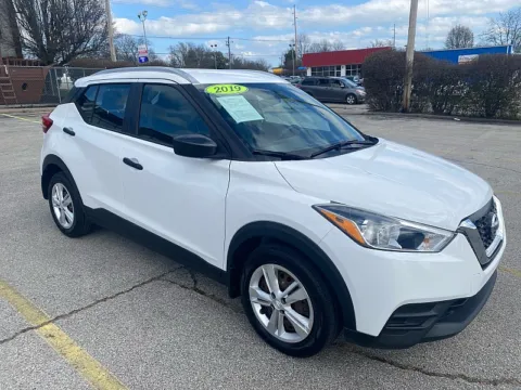 White 2019 Nissan Kicks 4d SUV FWD S for sale in Frankfort, KY