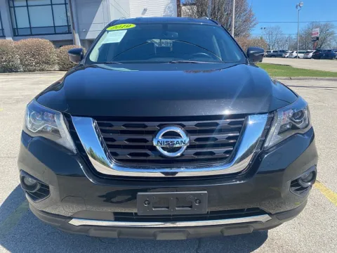 Photos of 2019 Nissan Pathfinder 4d SUV FWD SL for sale in Frankfort, KY at EZ Car Connection