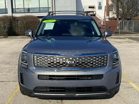 Photos of 2021 Kia Telluride EX FWD for sale in Frankfort, KY at EZ Car Connection