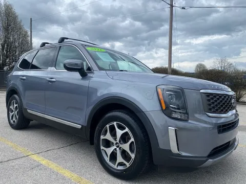 Silver 2021 Kia Telluride EX FWD for sale in Frankfort, KY