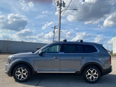 More photos of 2021 Kia Telluride EX FWD at EZ Car Connection, KY