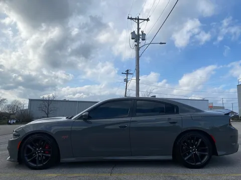 More photos of 2019 Dodge Charger 4d Sedan RWD Scat Pack at EZ Car Connection, KY