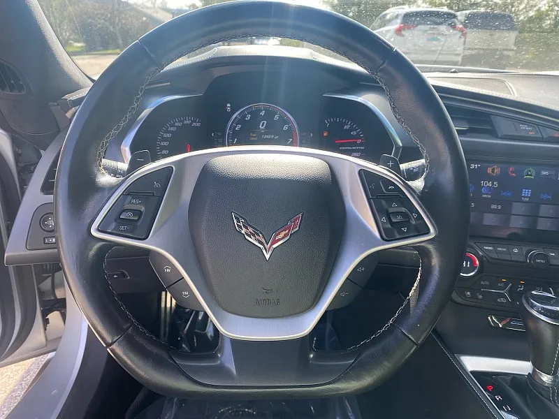 2017 Chevrolet Corvette 3LT - Photo 15