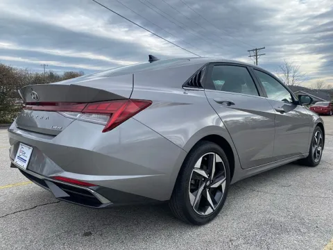 More photos of 2021 Hyundai Elantra Limited IVT *Ltd Avail* at EZ Car Connection, KY