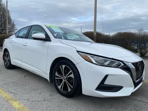 White 2021 Nissan Sentra SV CVT for sale in Frankfort, KY