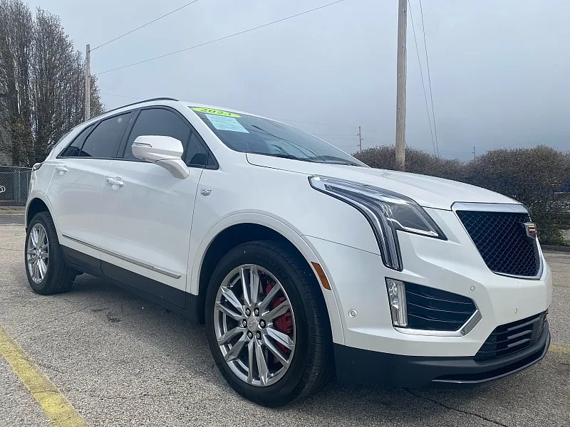 White 2023 Cadillac XT5 AWD 4dr Sport for sale in Frankfort, KY